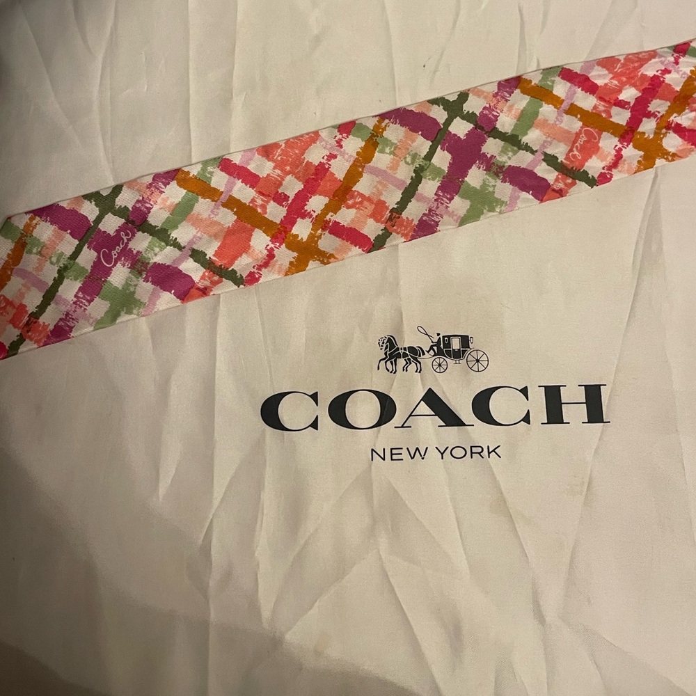 Coach Vintage Scarf - Picture 5 of 7